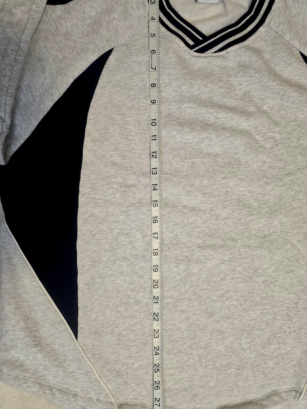 Harlow Light Gray V-Neck Sweater w/ Black Oversized Y2k Style Streetwear Unisex